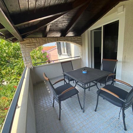 Ferienwohnung Maris Premantura Exterior foto