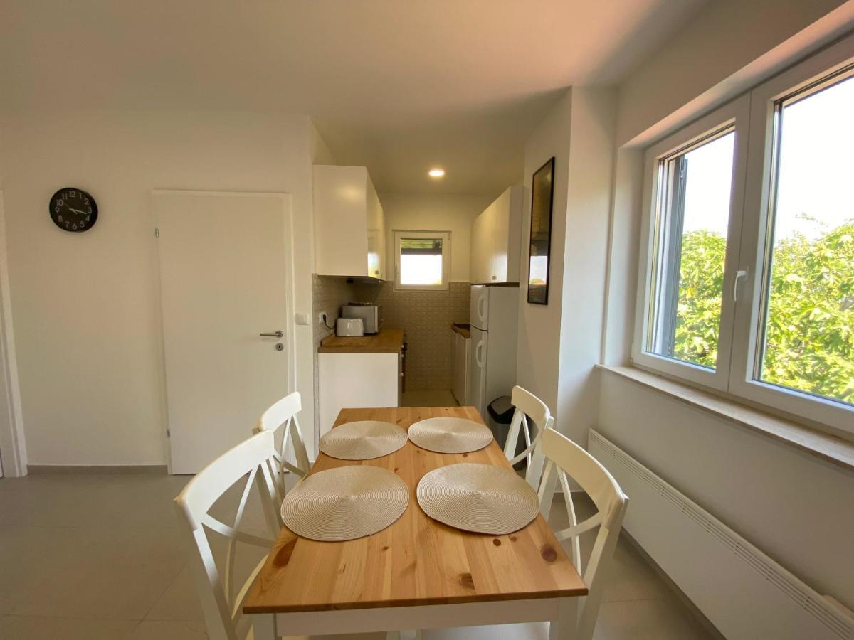Ferienwohnung Maris Premantura Exterior foto